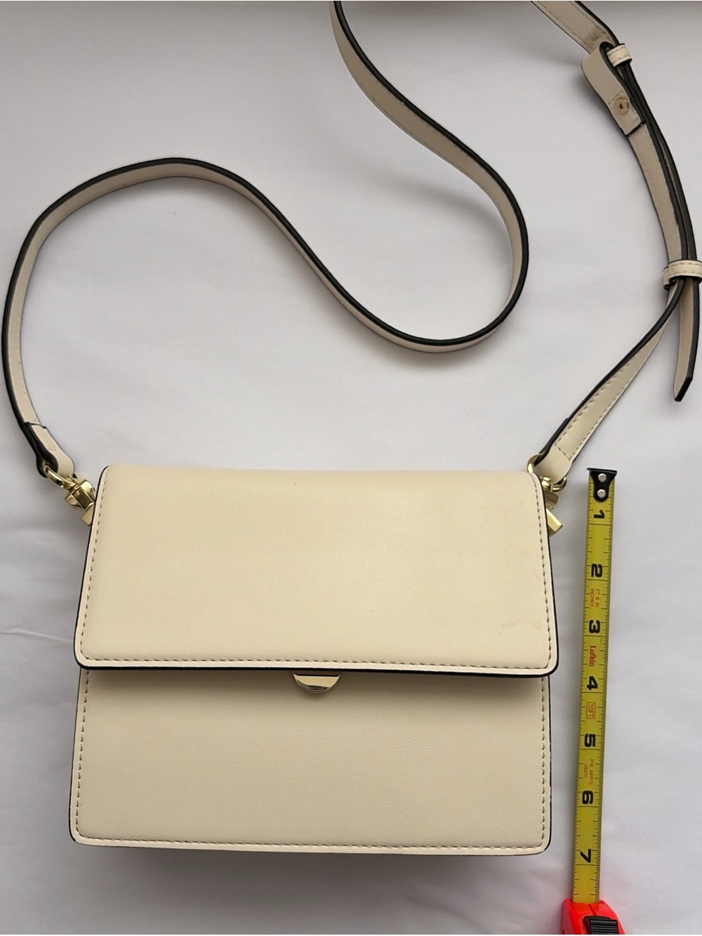 Minimal Cream Leather Crossbody Bag with Adjustable Strap